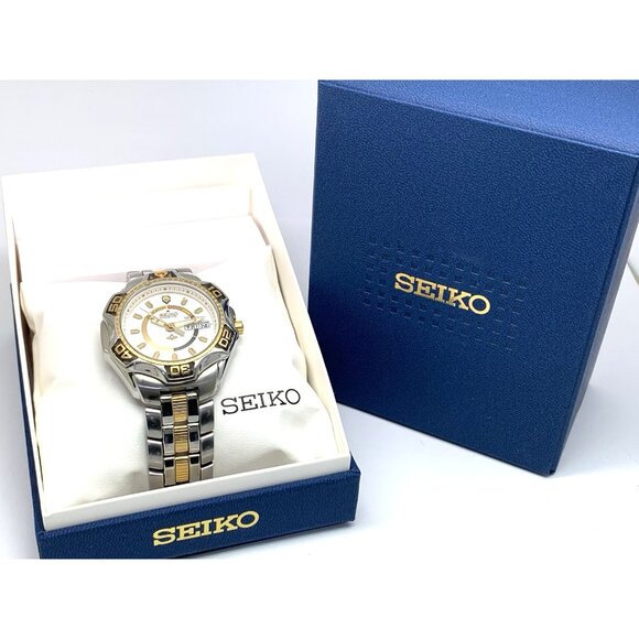 Seiko Men's Watch 5M43-0A39 Sports 100 Kinetic Day Date Two Tone Steel 40mm - Picture 3 of 15